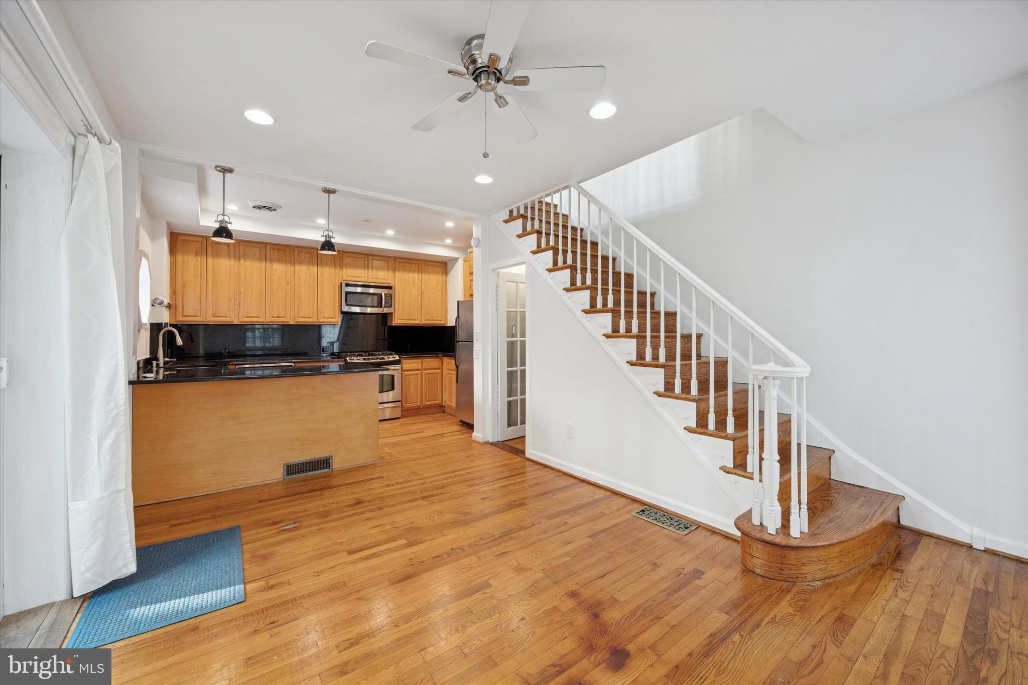 WASHINGTON SQ WEST - Residential