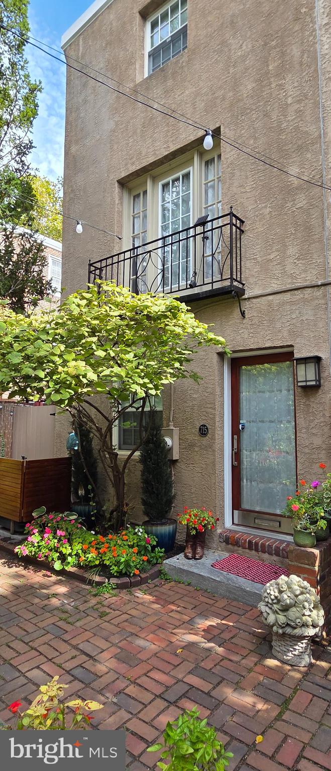 WASHINGTON SQ WEST - Residential