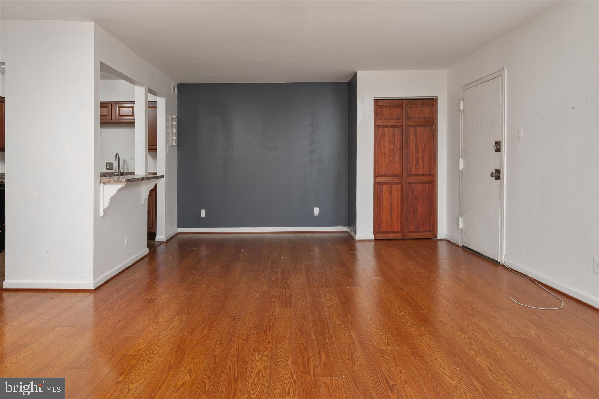 TREETOP - Residential