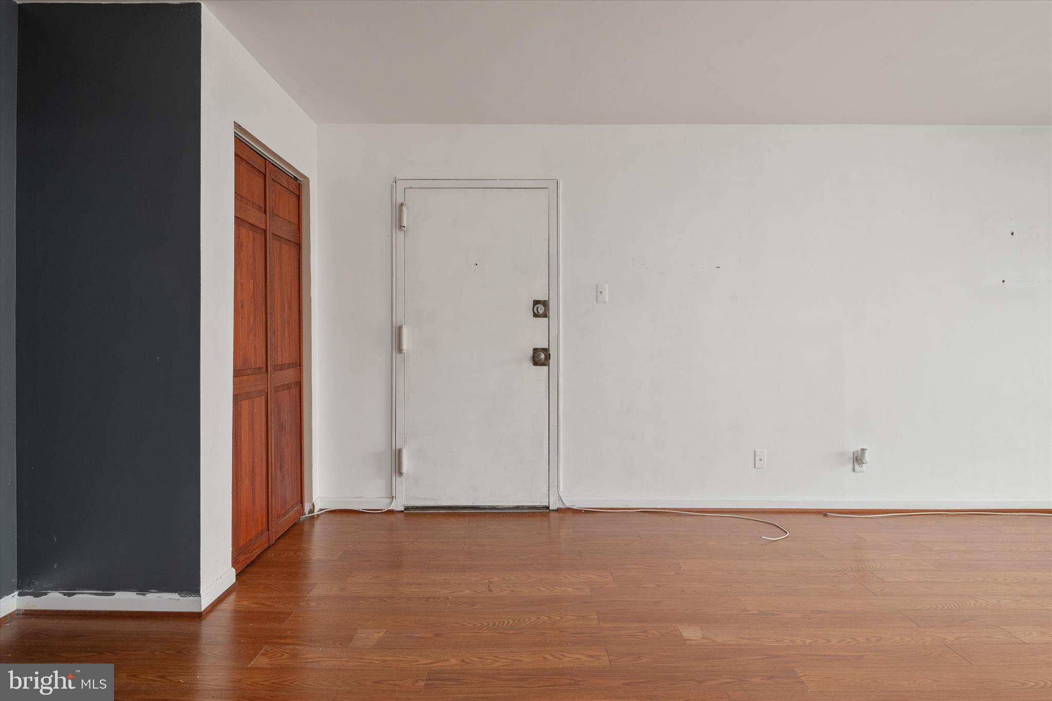 TREETOP - Residential