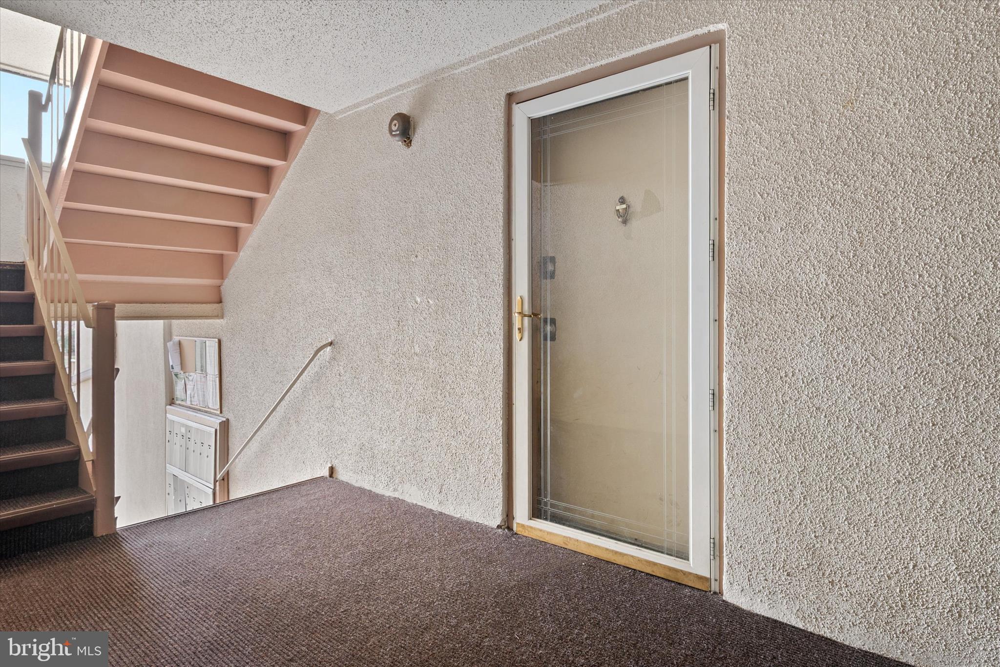 TREETOP - Residential