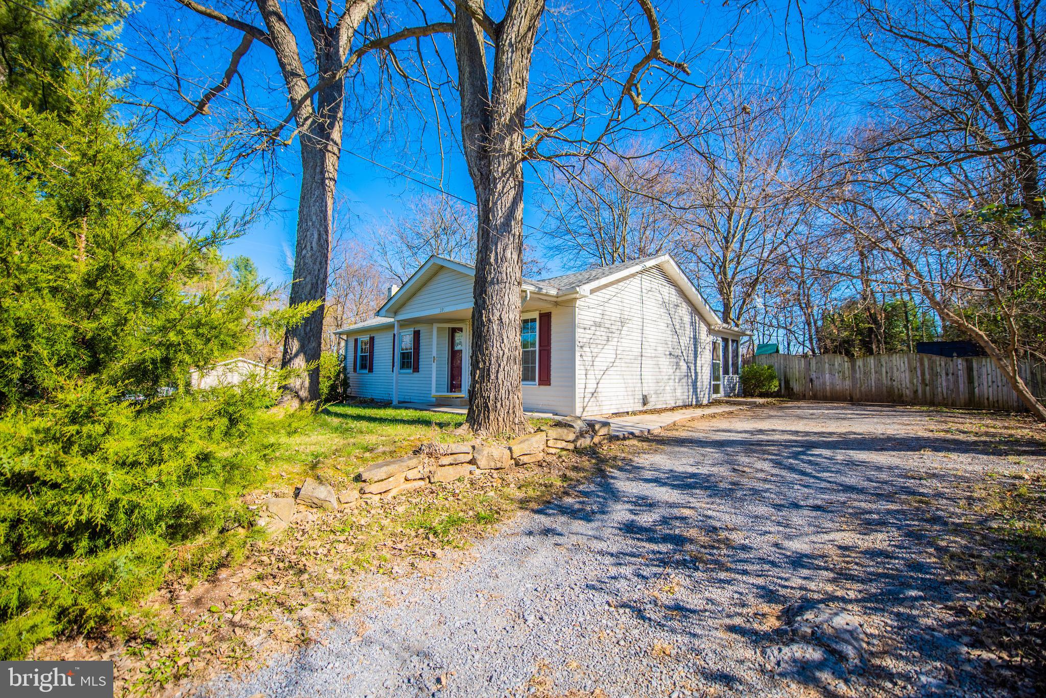 MECKLENBURG HEIGHTS - Residential