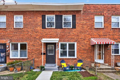 Townhouse For Sale - 3637 Edison Street<br/> Alexandria City County, ALEXANDRIA, VA 22305