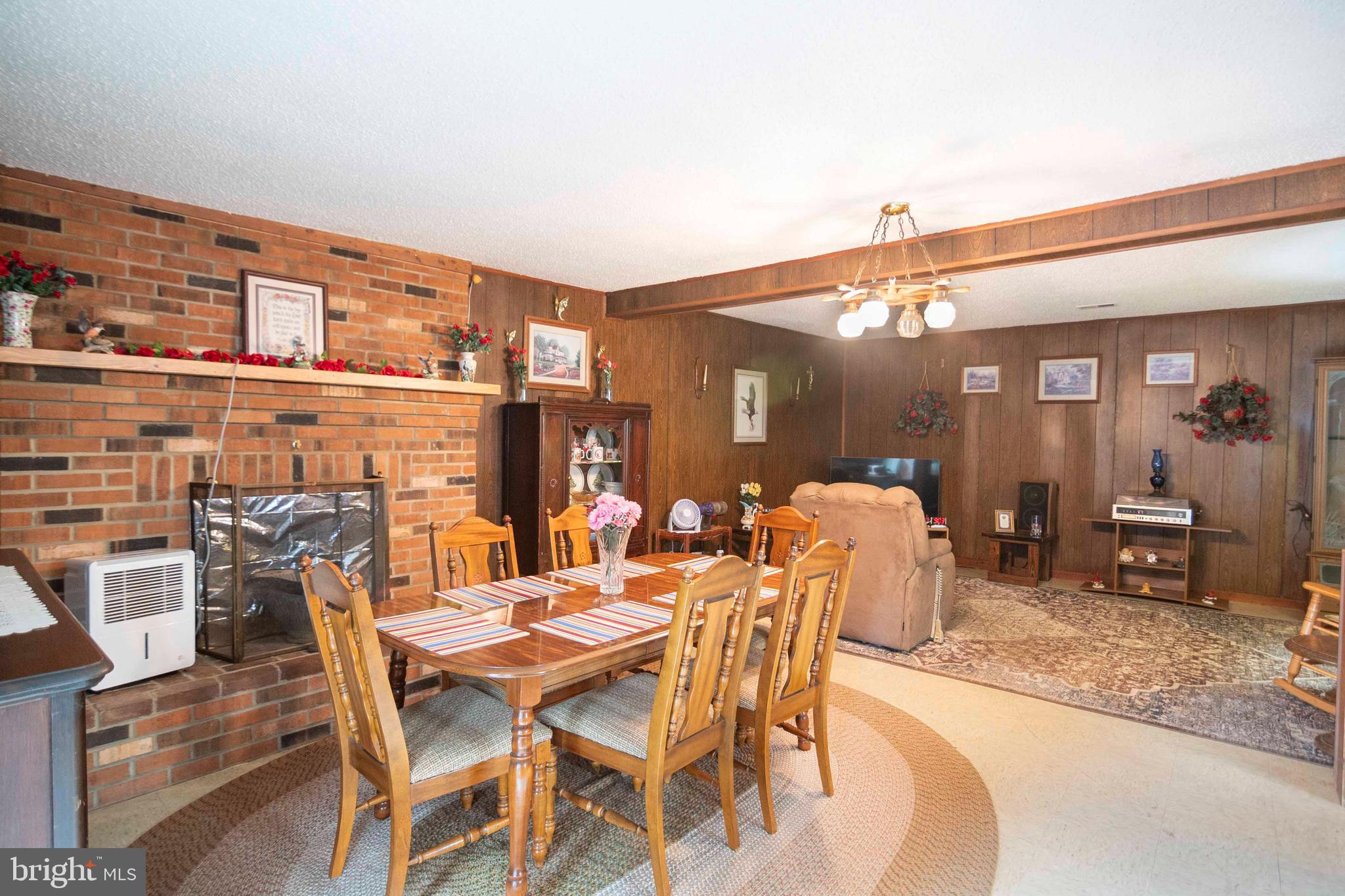 112 HIGHLAND WAY