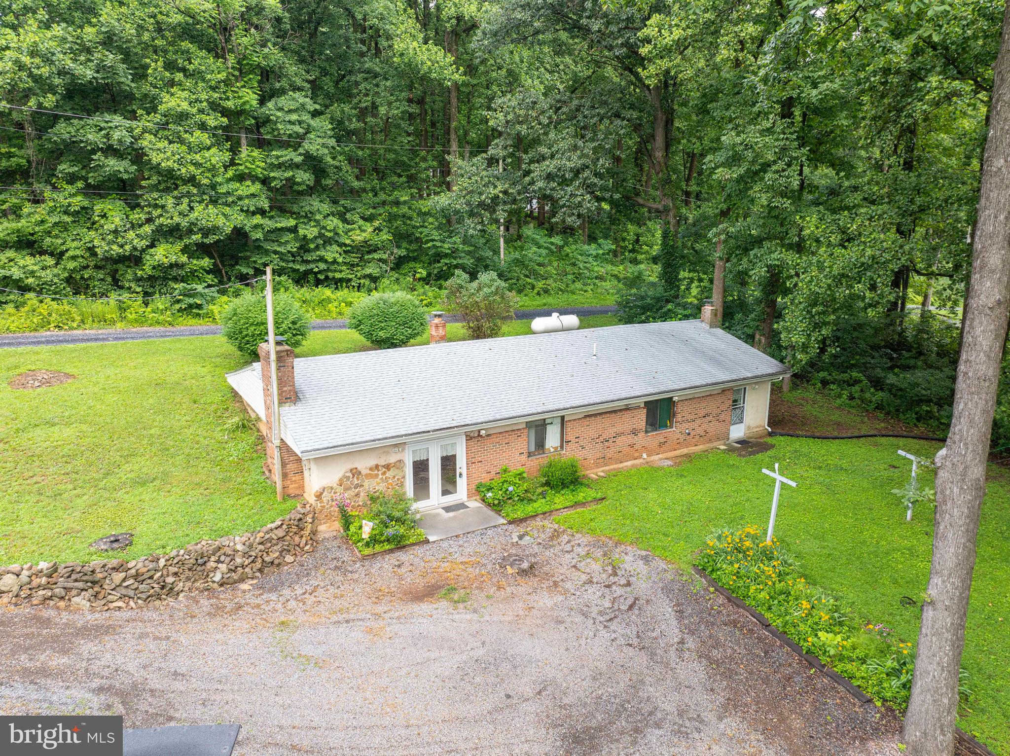 112 HIGHLAND WAY