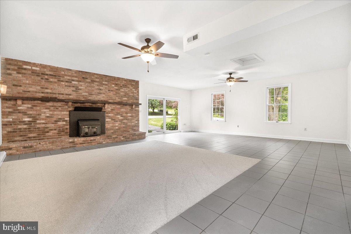 FARMFIELD ESTATES - Residential