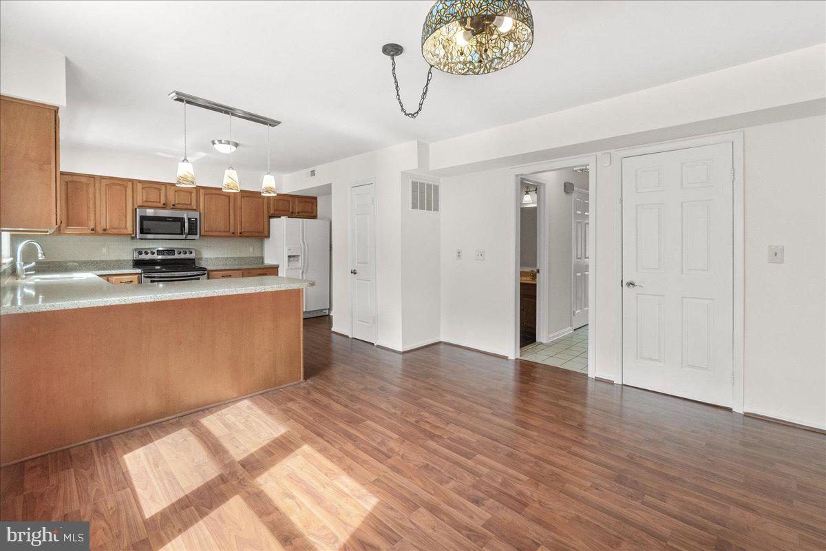 FARMFIELD ESTATES - Residential