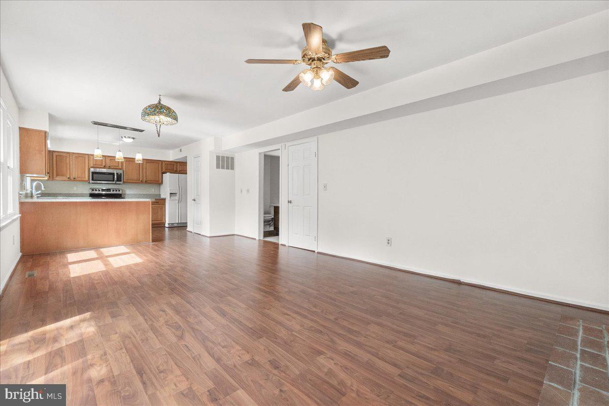 FARMFIELD ESTATES - Residential