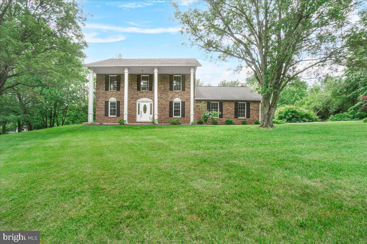 FARMFIELD ESTATES - Residential