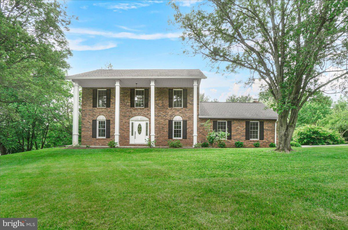 FARMFIELD ESTATES - Residential