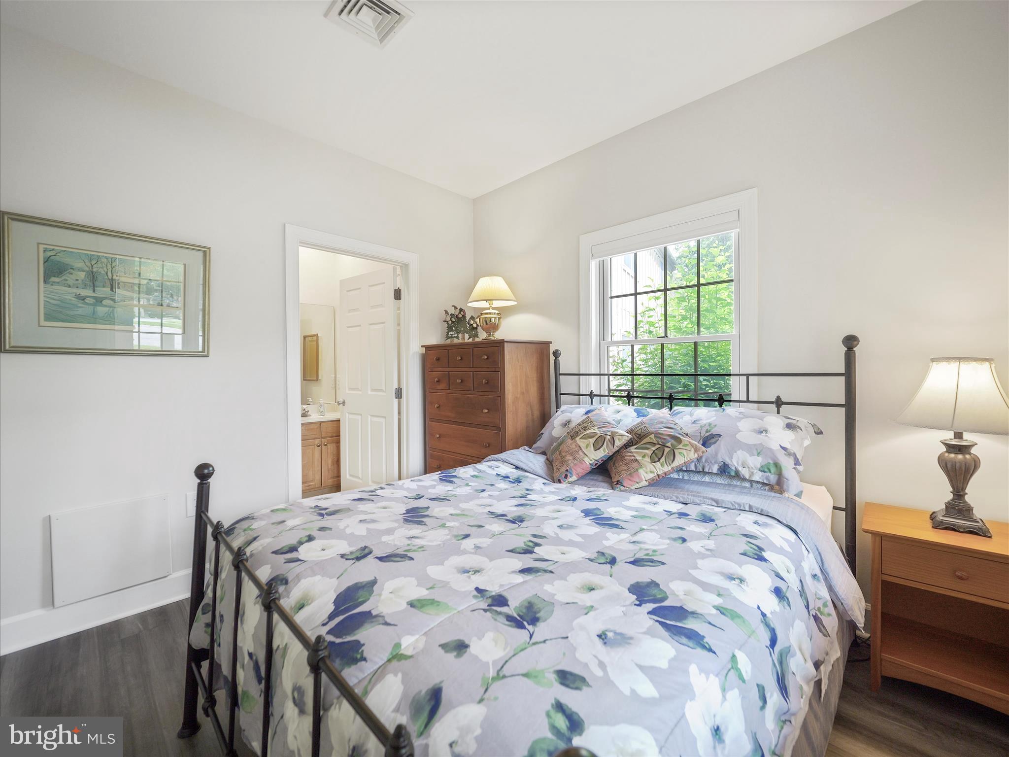 WHITETAIL MOUNTAINSIDE HOMES - Residential