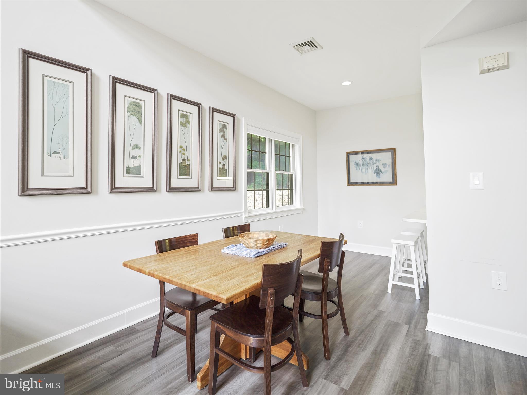 WHITETAIL MOUNTAINSIDE HOMES - Residential