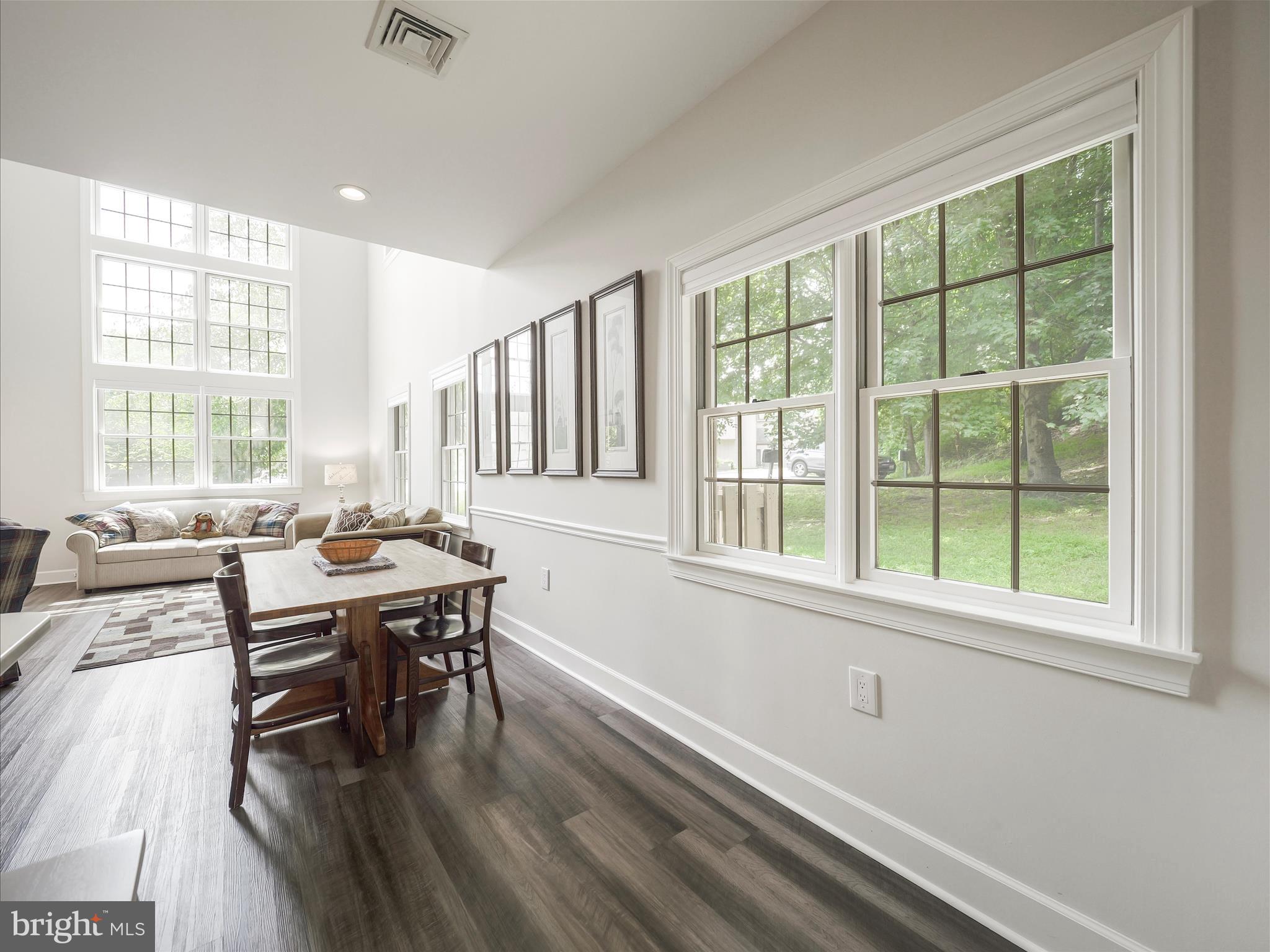 WHITETAIL MOUNTAINSIDE HOMES - Residential