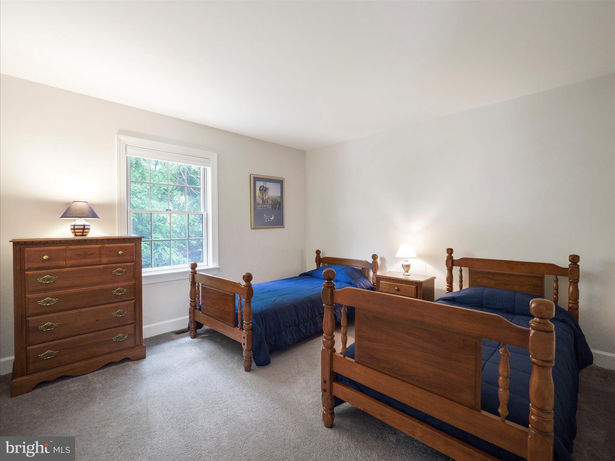 WHITETAIL MOUNTAINSIDE HOMES - Residential