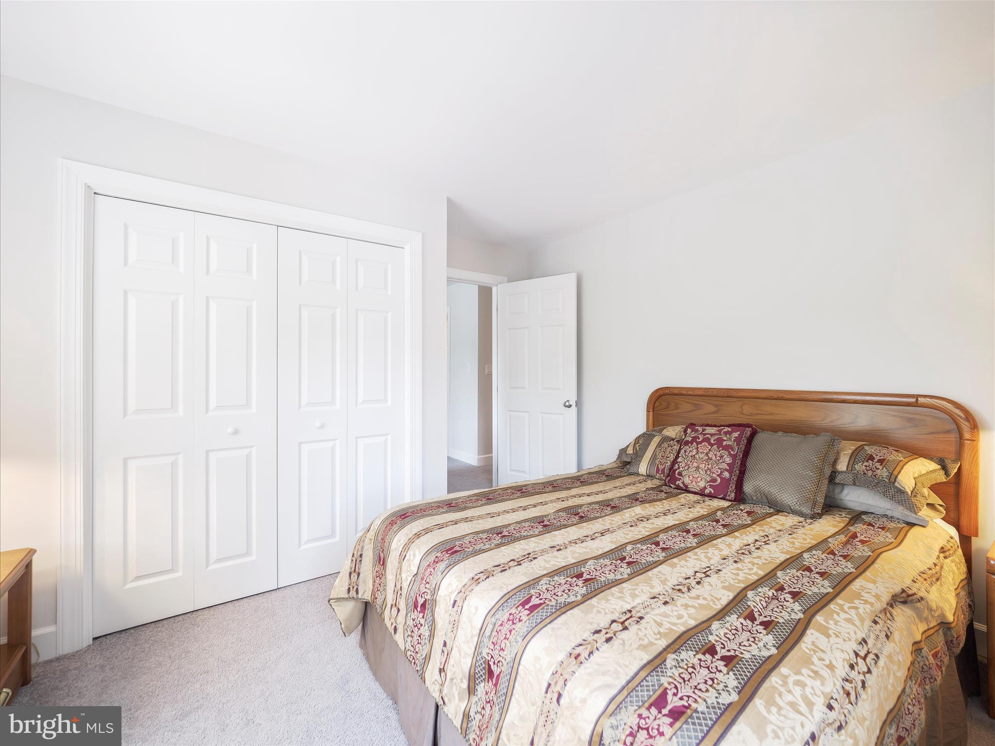 WHITETAIL MOUNTAINSIDE HOMES - Residential