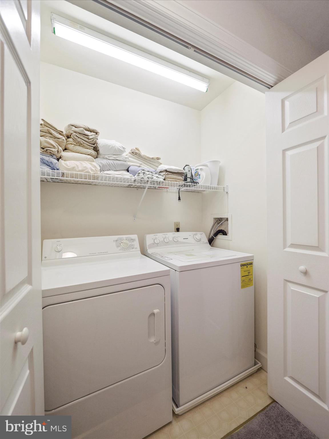 WHITETAIL MOUNTAINSIDE HOMES - Residential