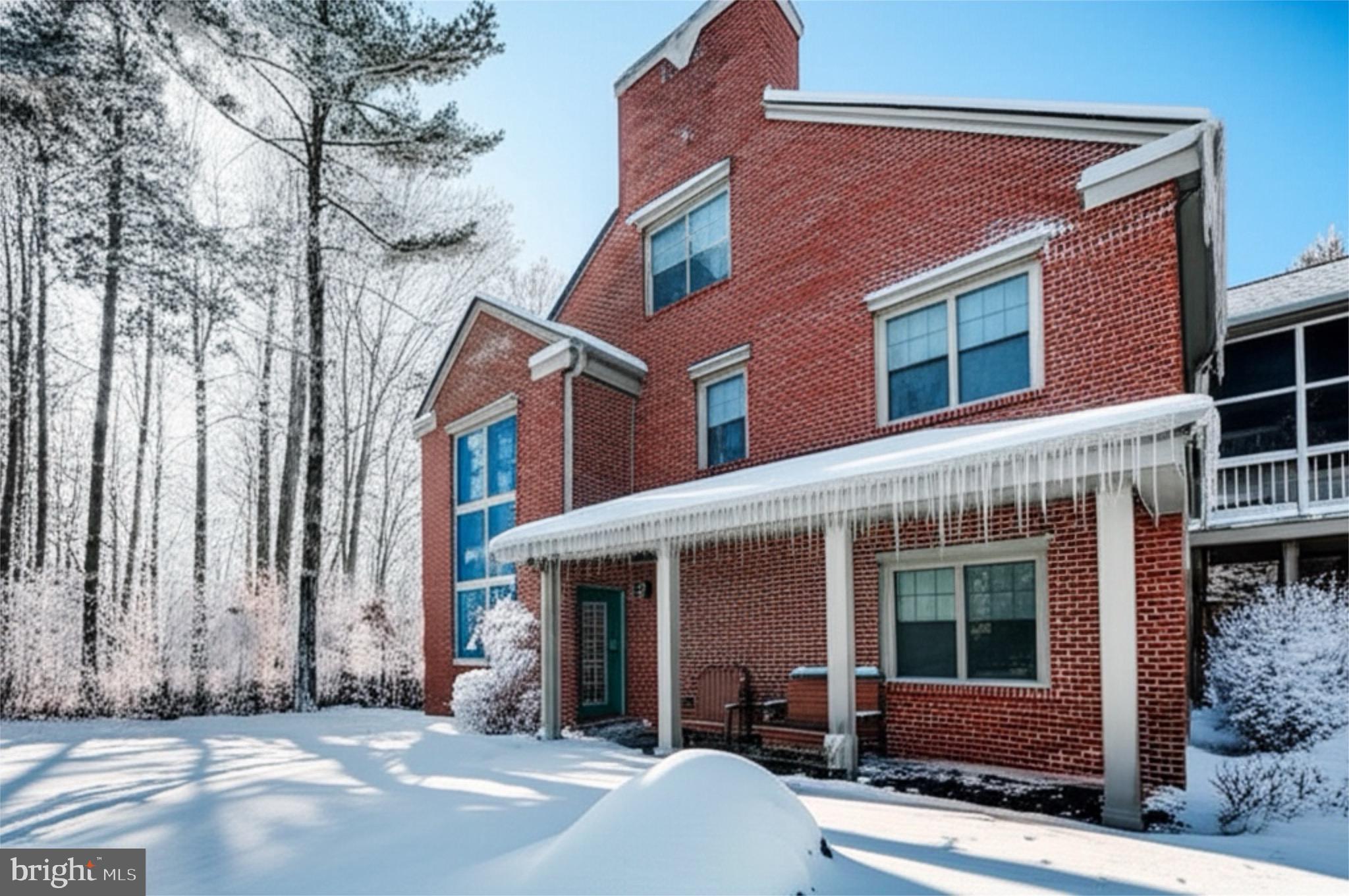 WHITETAIL MOUNTAINSIDE HOMES - Residential