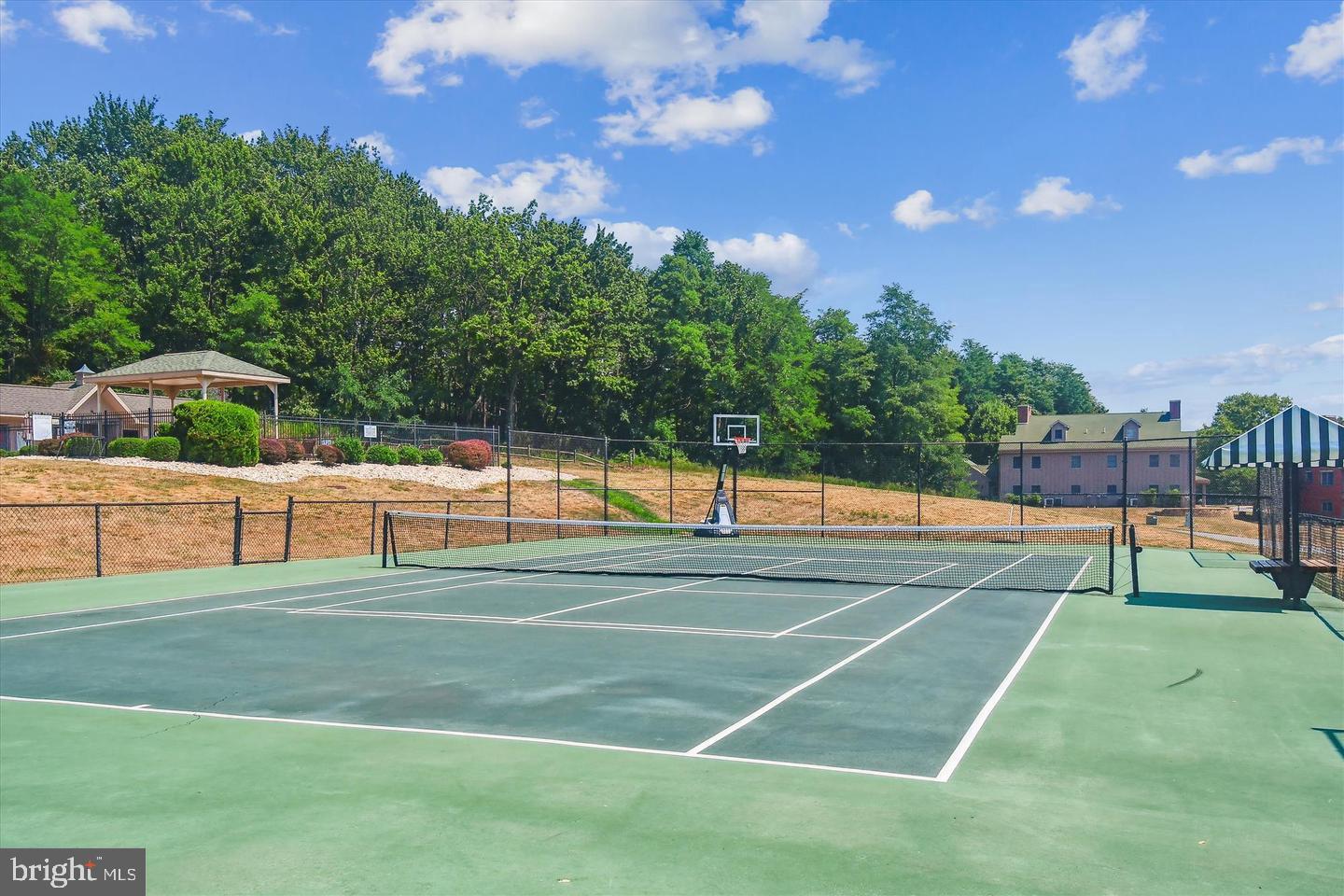 WHITETAIL MOUNTAINSIDE HOMES - Residential