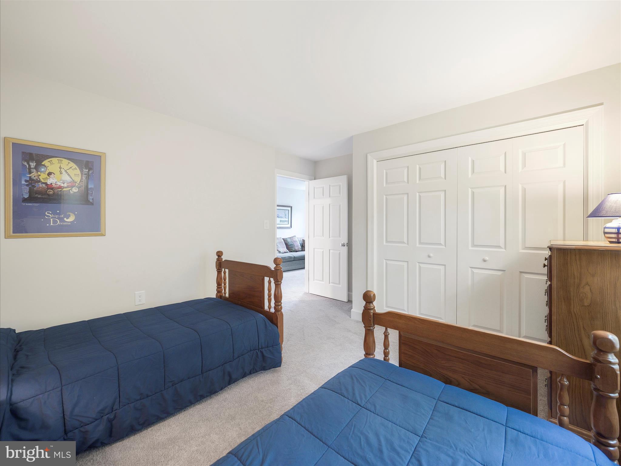 WHITETAIL MOUNTAINSIDE HOMES - Residential