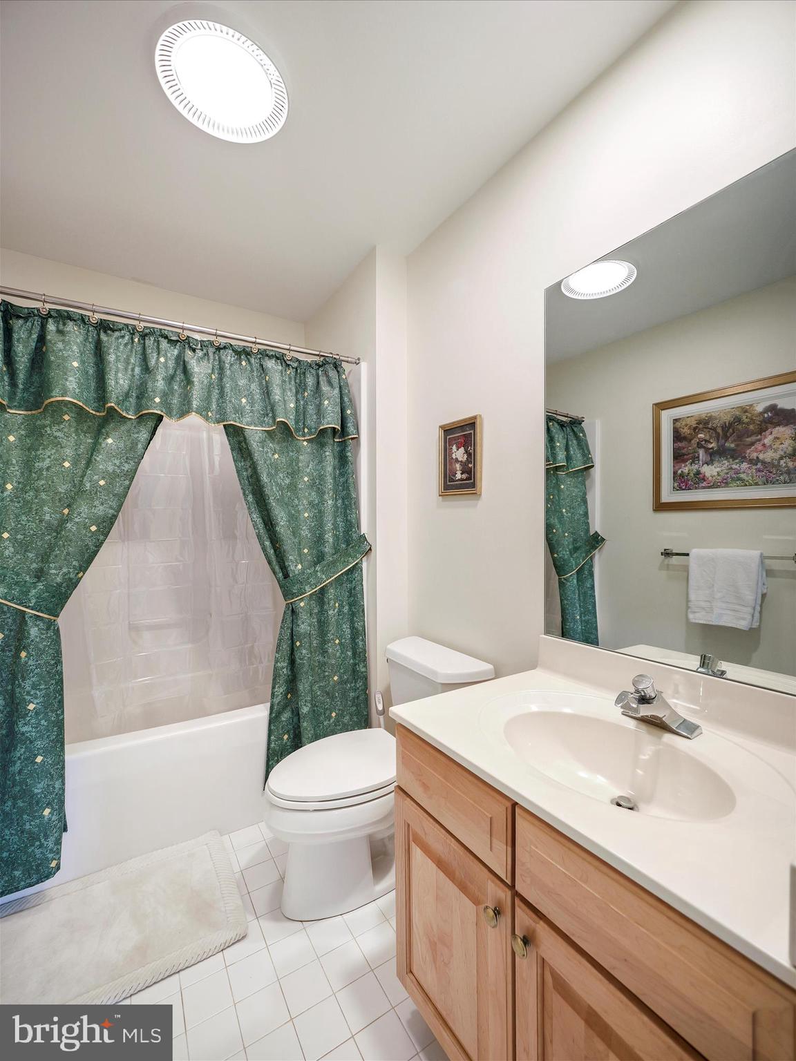 WHITETAIL MOUNTAINSIDE HOMES - Residential