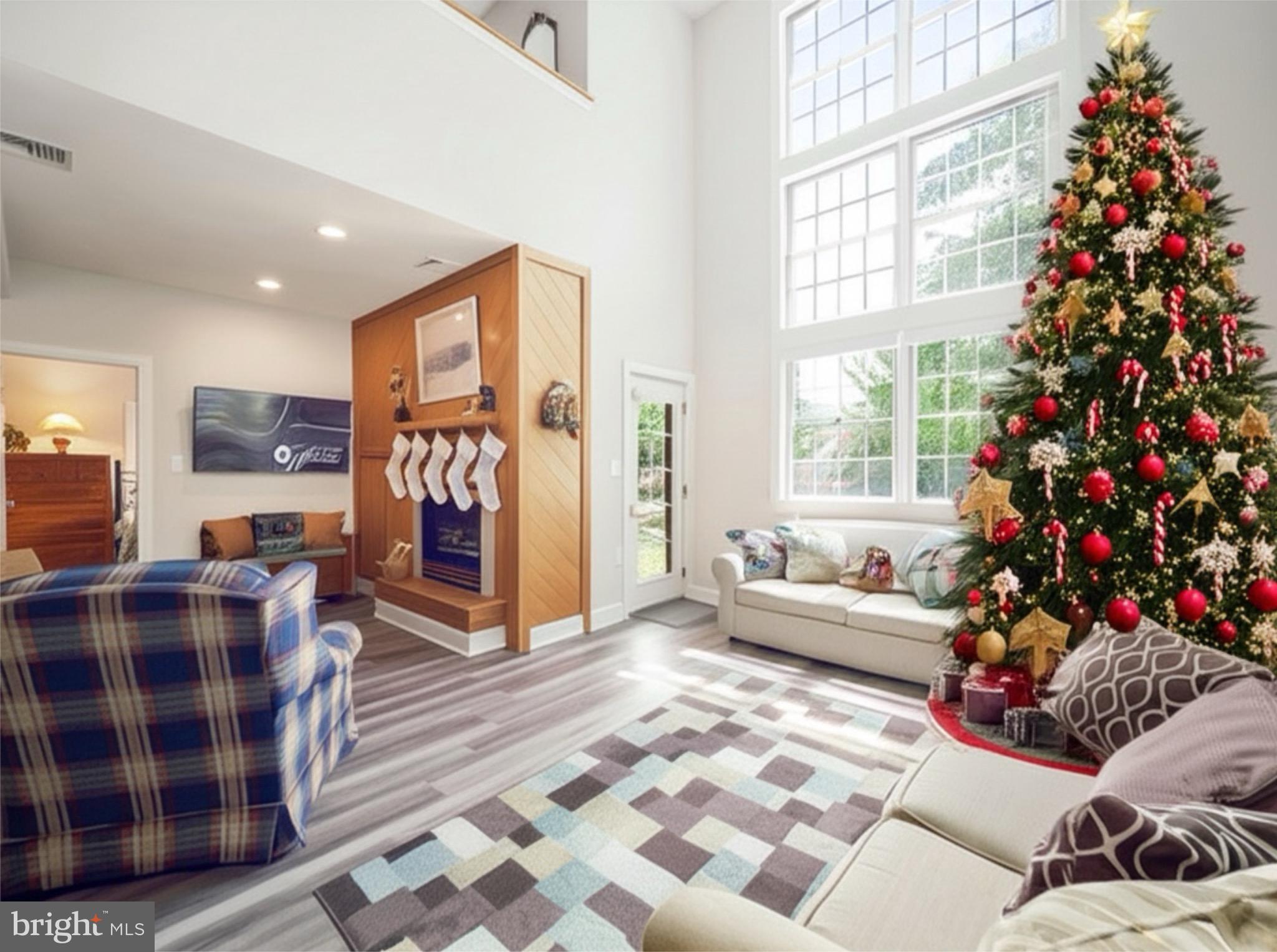 WHITETAIL MOUNTAINSIDE HOMES - Residential