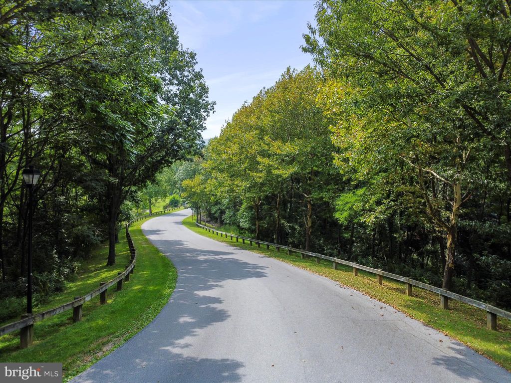 Photo of 13865 Trailside Lane, MERCERSBURG, PA 17236 (MLS # PAFL2029130)