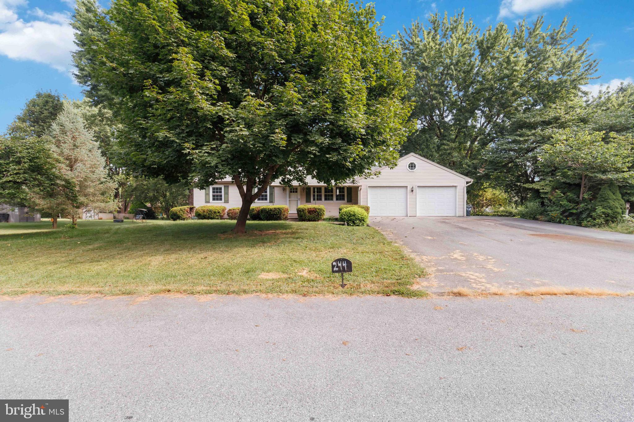244 HORSESHOE DRIVE