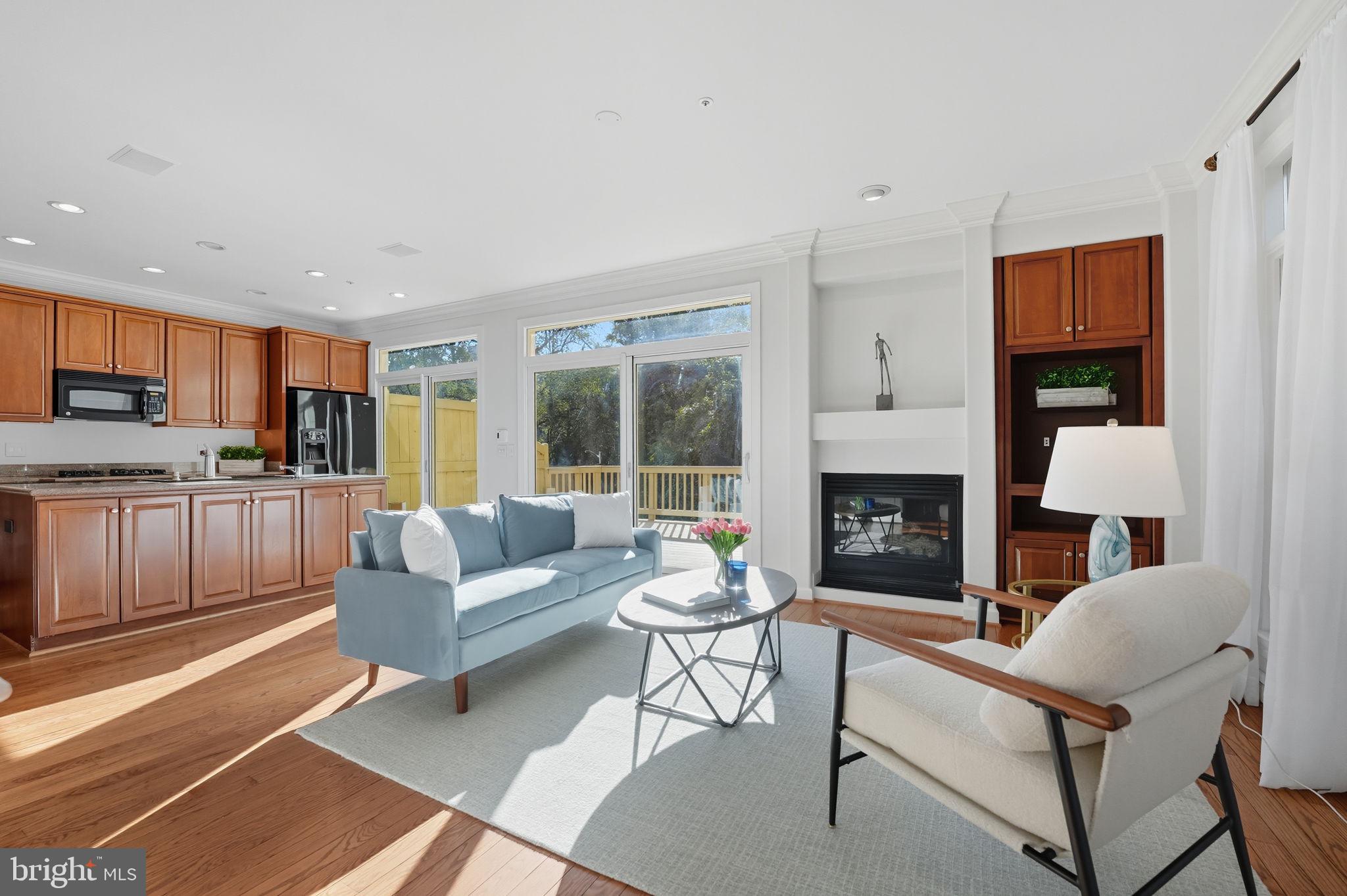 HILLCREST - Residential