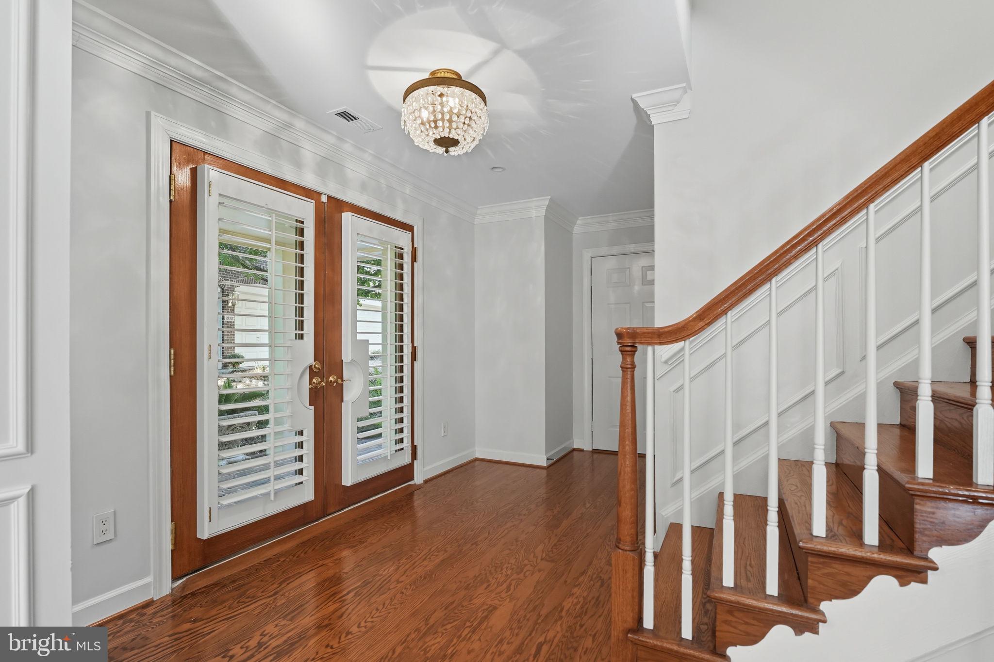 HILLCREST - Residential