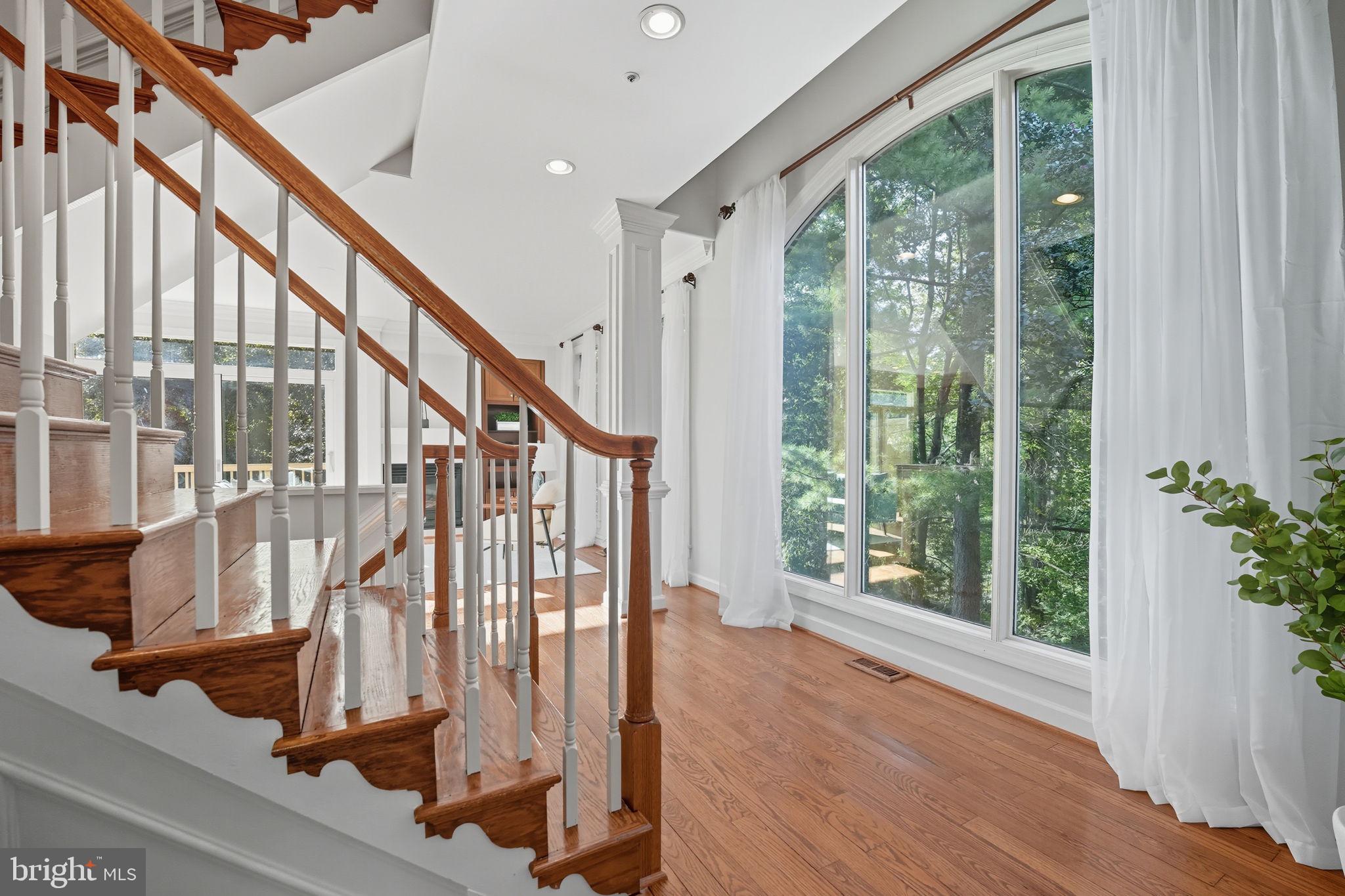 HILLCREST - Residential