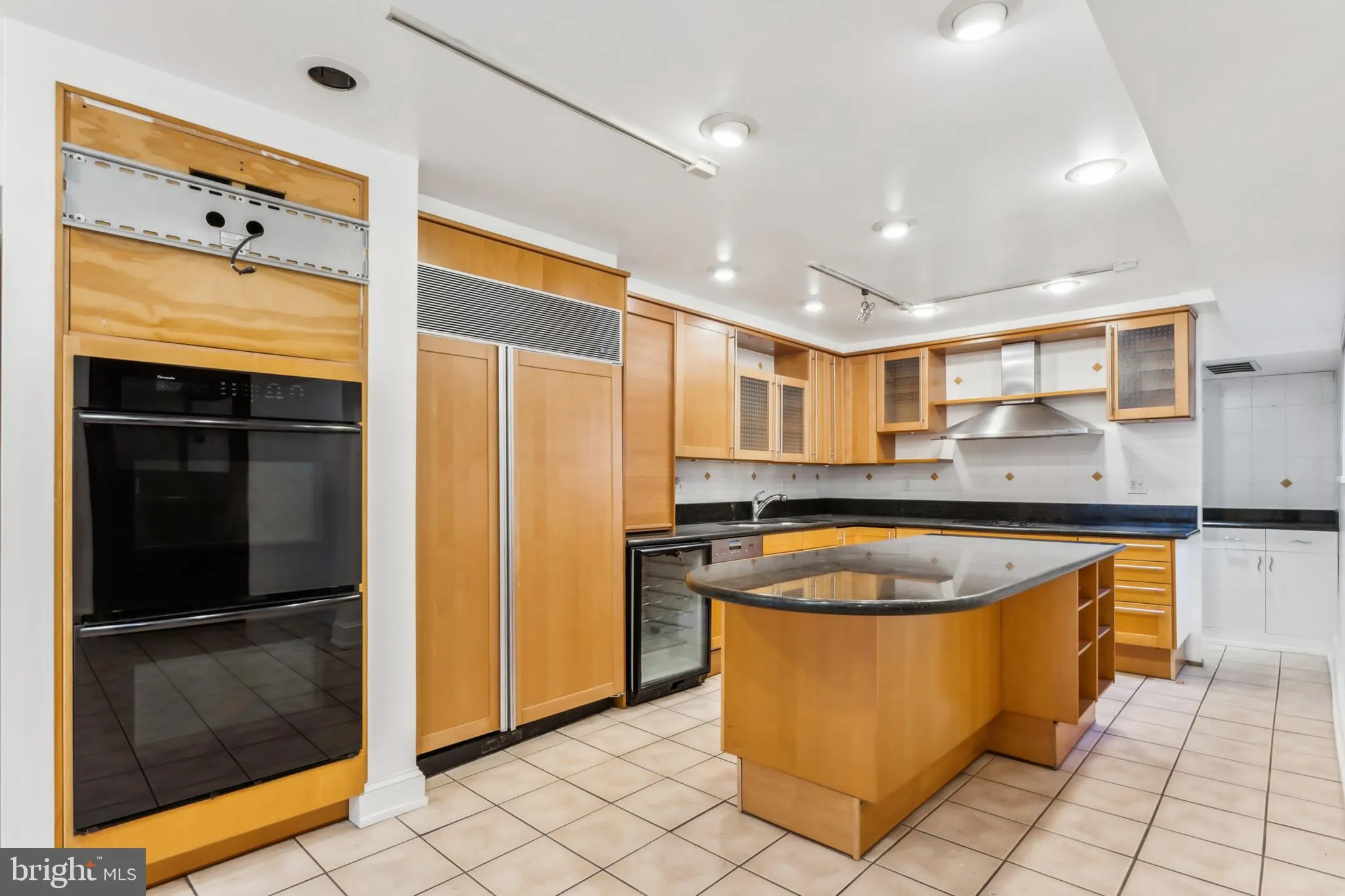 Philadelphia, Pennsylvania 19103, United States, 5 Bedrooms Bedrooms, ,5 BathroomsBathrooms,Residential,Active,25938