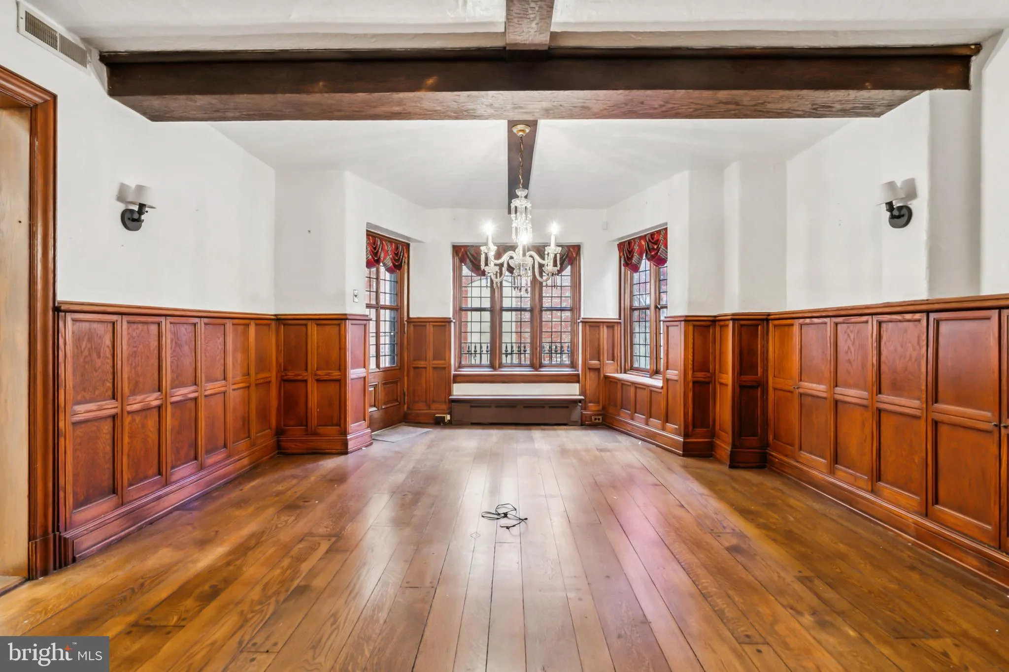 Philadelphia, Pennsylvania 19103, United States, 5 Bedrooms Bedrooms, ,5 BathroomsBathrooms,Residential,Active,25938