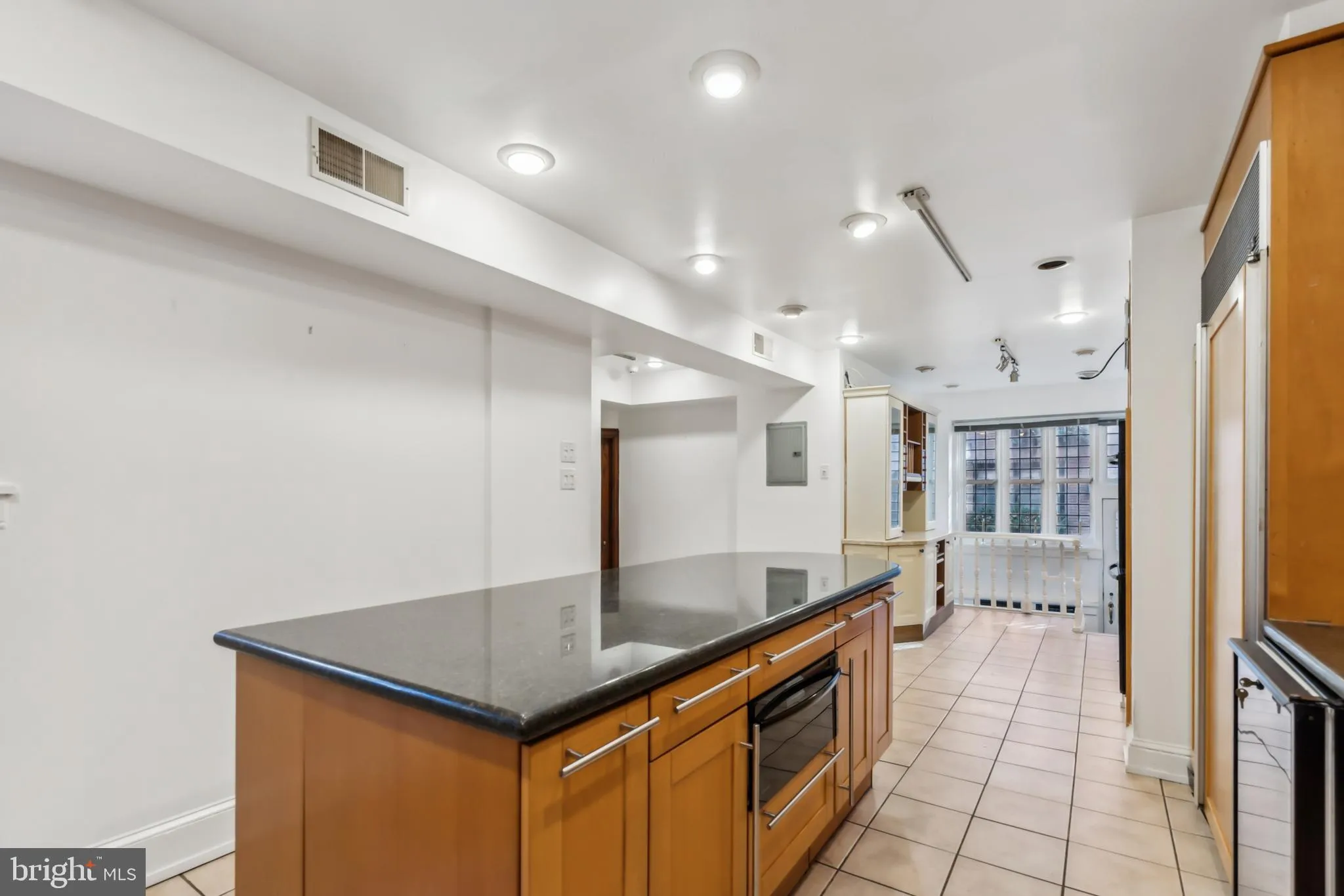 Philadelphia, Pennsylvania 19103, United States, 5 Bedrooms Bedrooms, ,5 BathroomsBathrooms,Residential,Active,25938