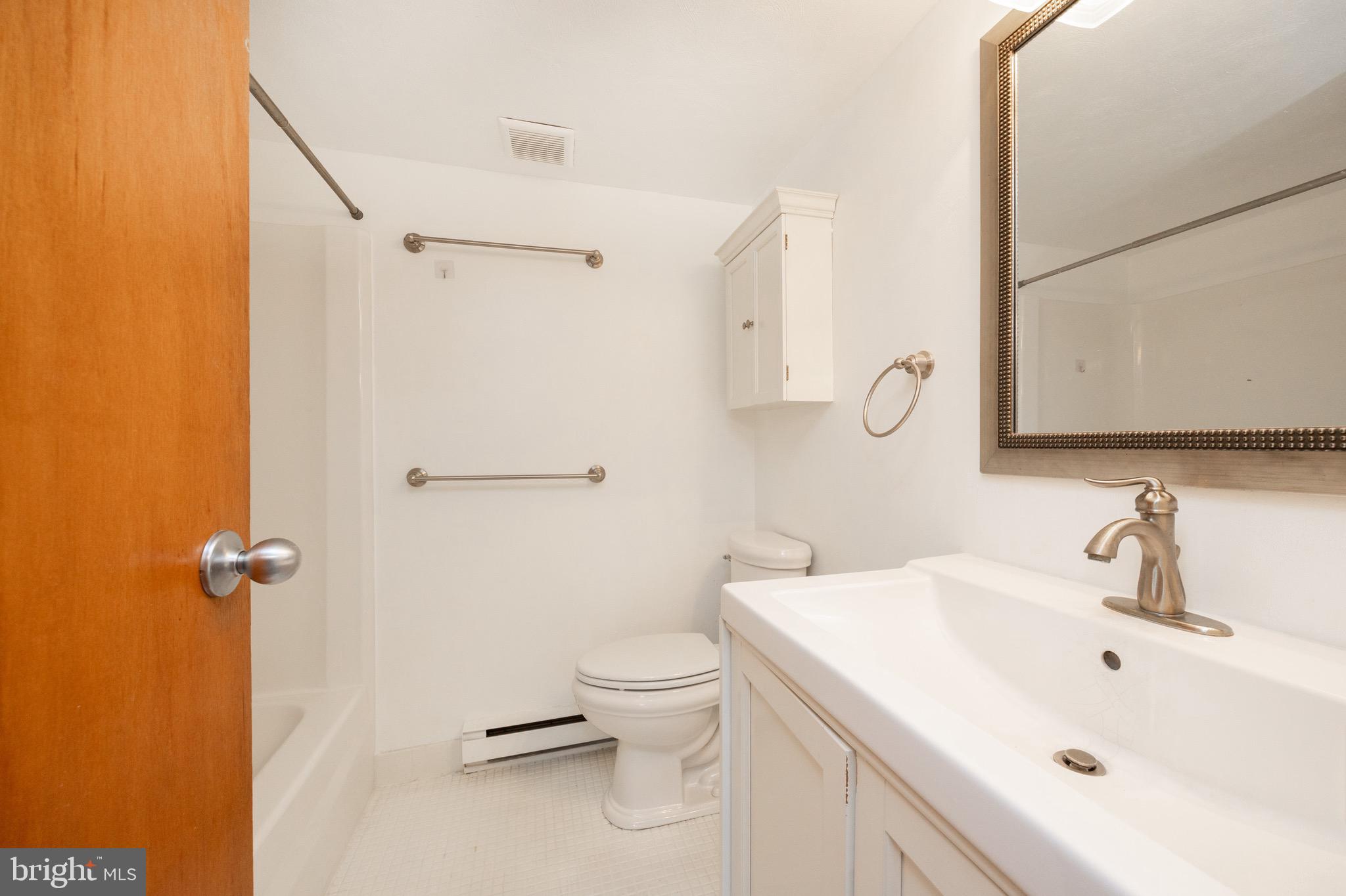 WOODMONT NORTH - Residential Lease