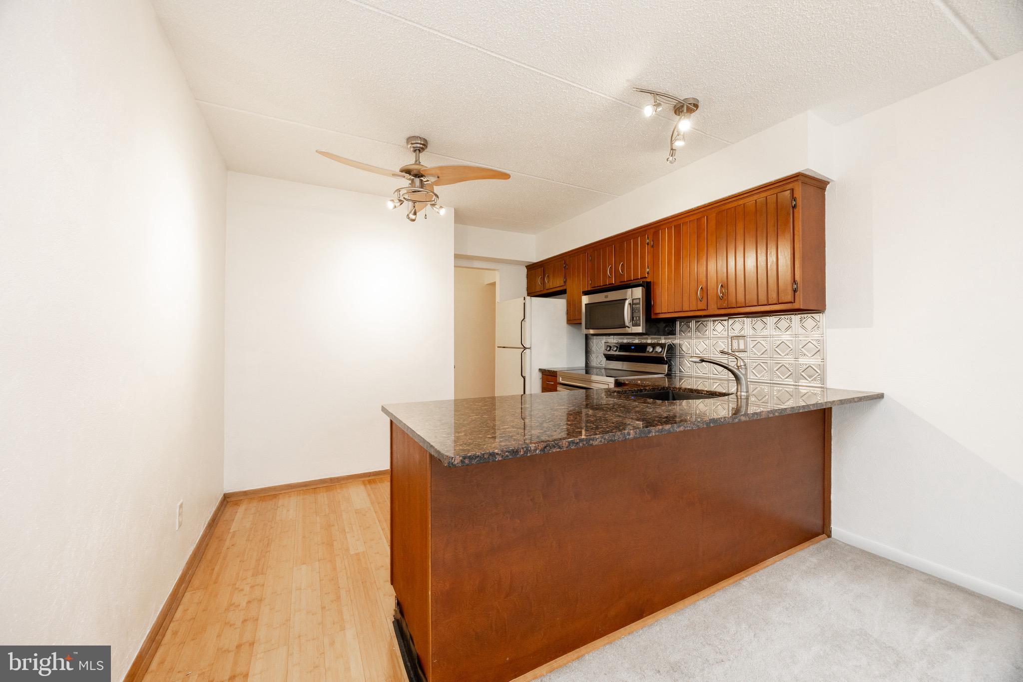 WOODMONT NORTH - Residential Lease