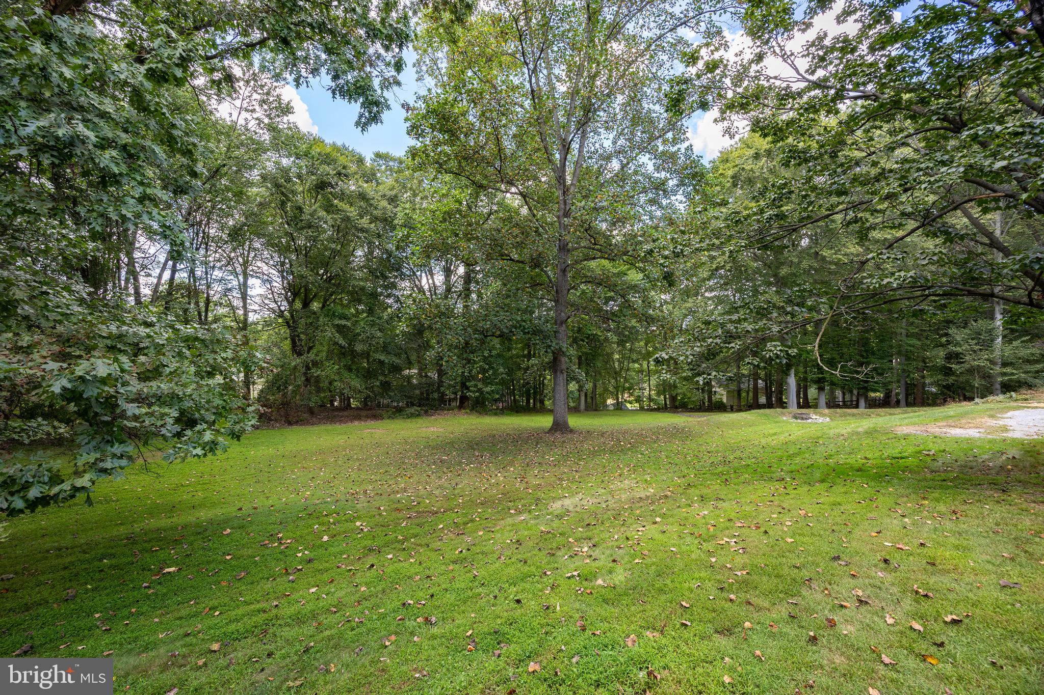 WOODMONT NORTH - Residential Lease