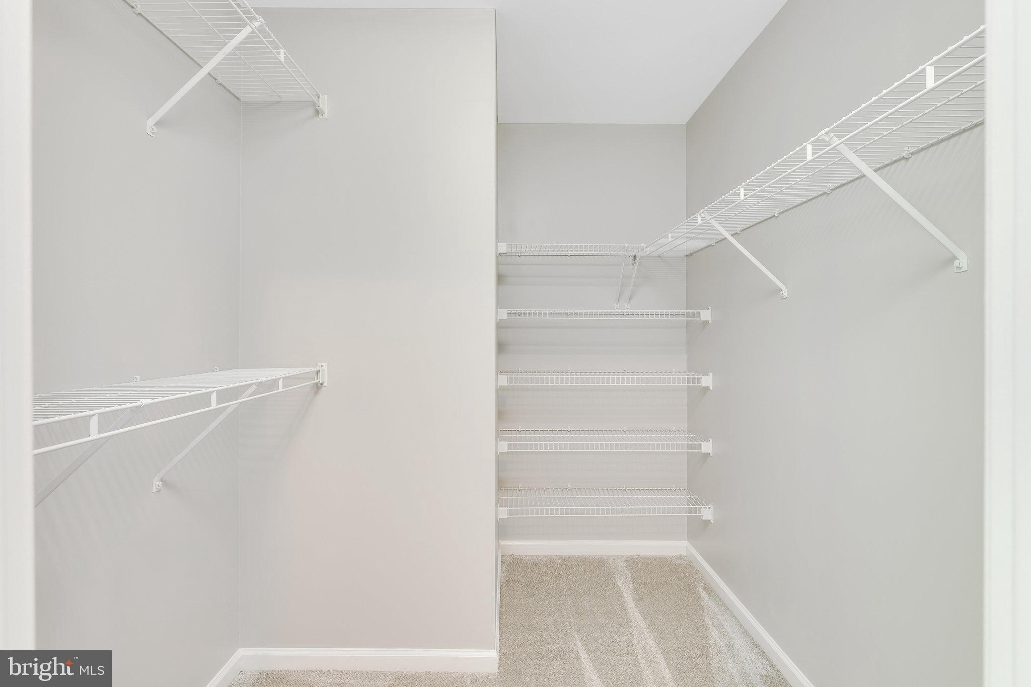 EDGEMOORE - Residential