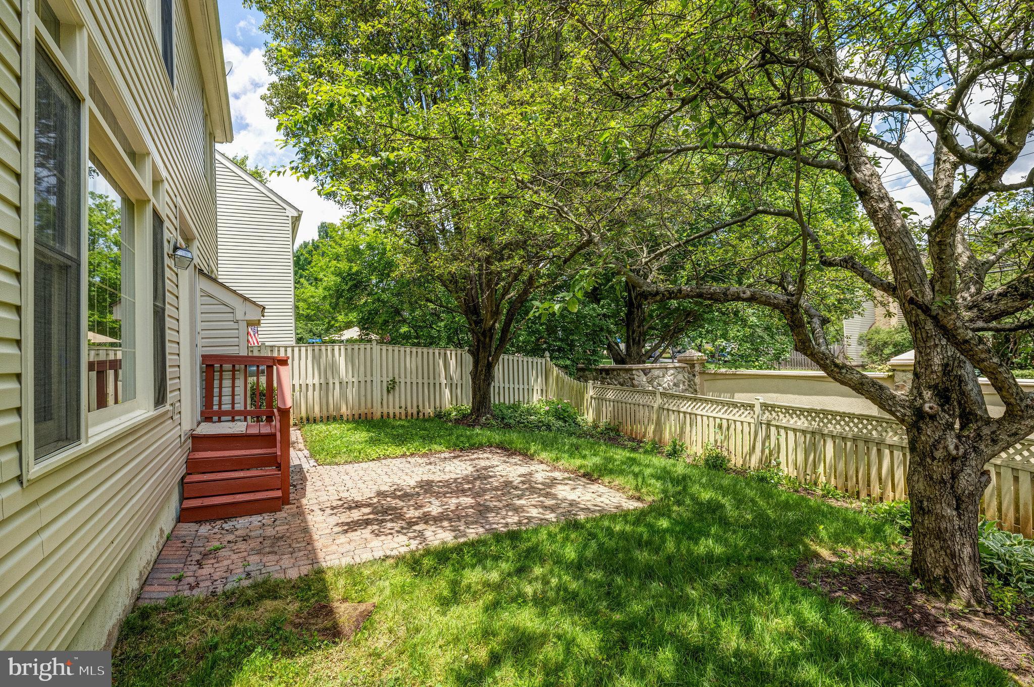 EDGEMOORE - Residential