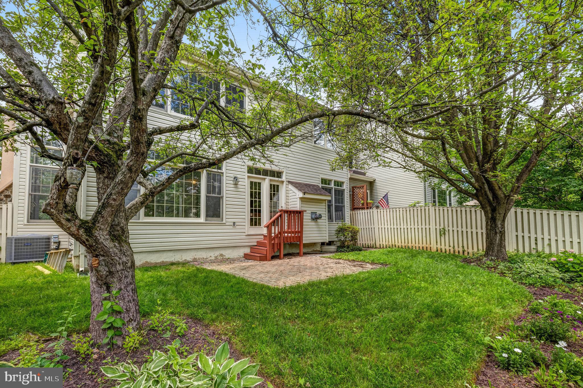 EDGEMOORE - Residential