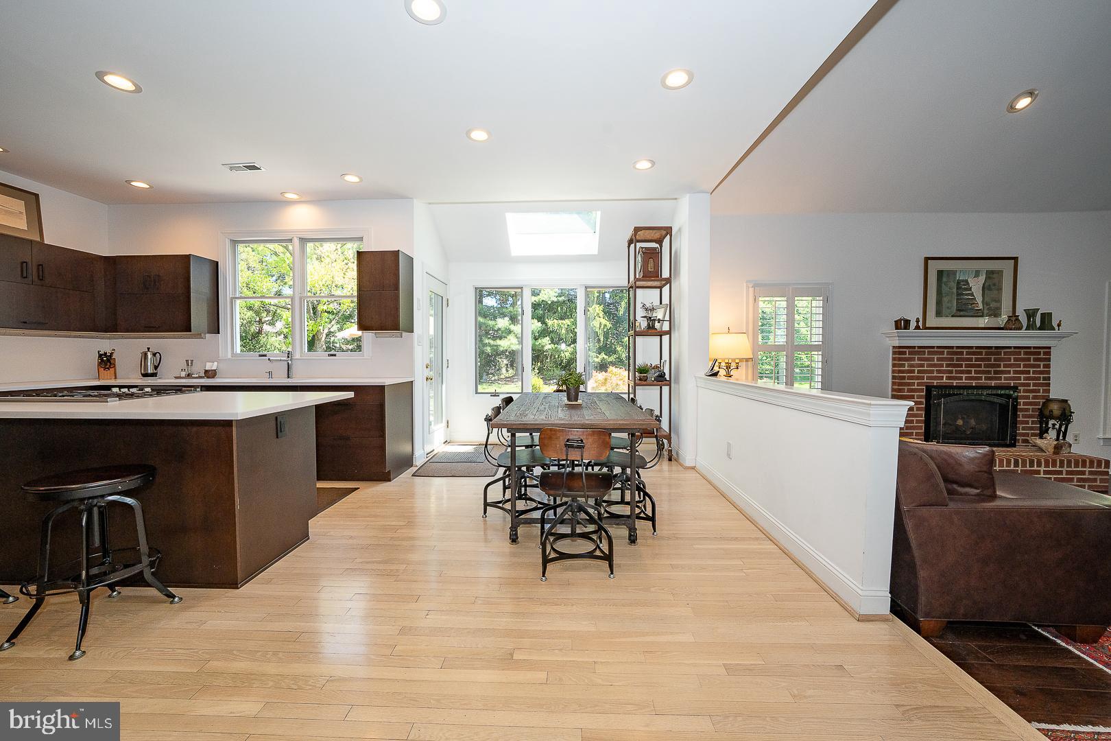 DAYLESFORD ESTATES - Residential