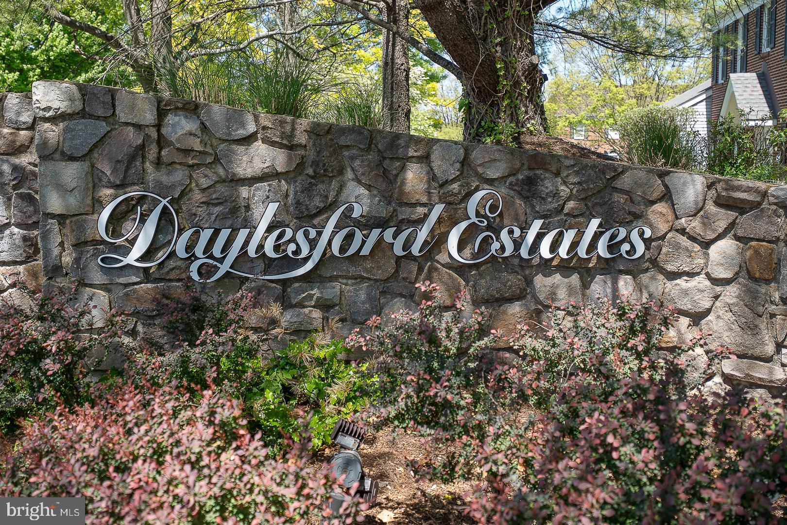 DAYLESFORD ESTATES - Residential