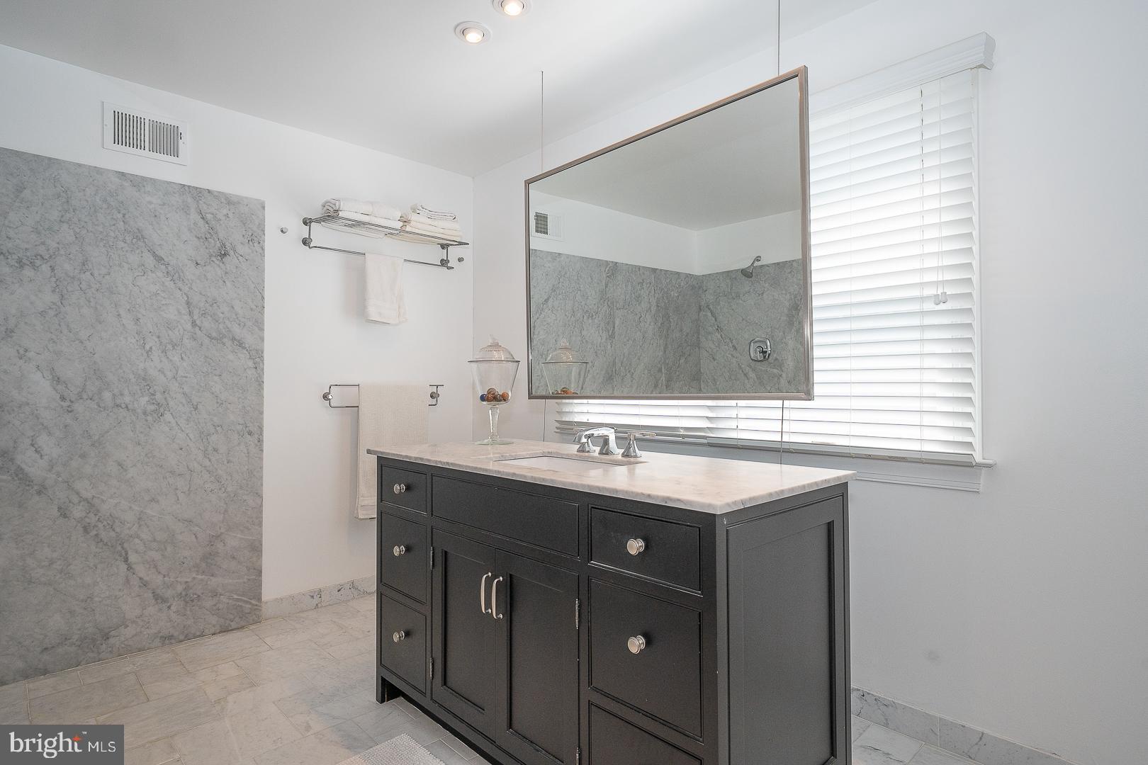 DAYLESFORD ESTATES - Residential