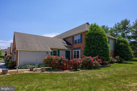 Photo of 101 PINE BRIDGE LN, LANCASTER, PA 17603 (MLS # PALA2035680)