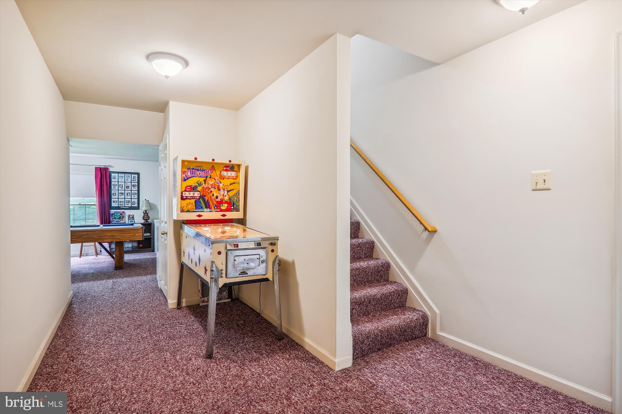 NAPLES MANOR - Residential