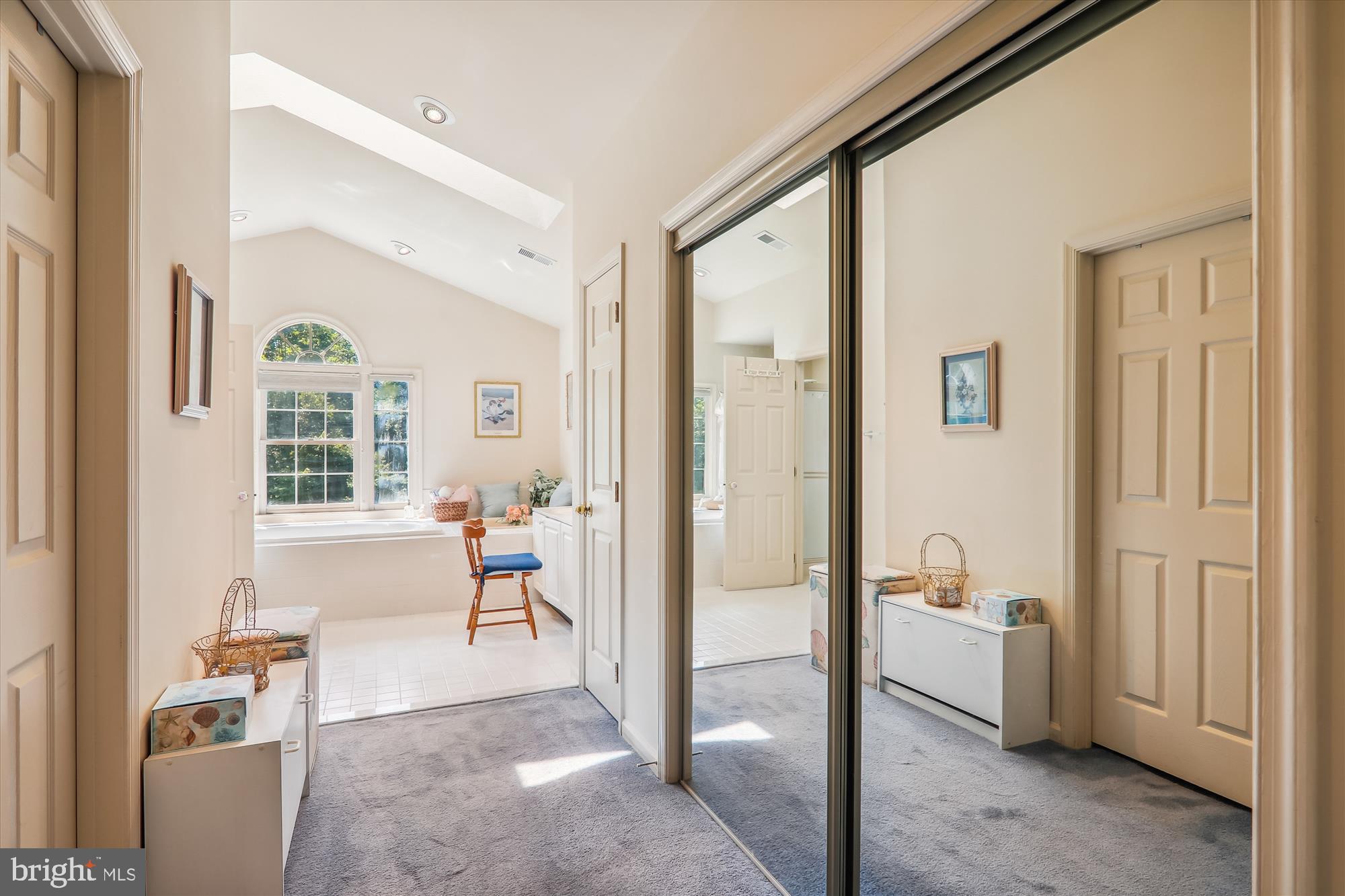 NAPLES MANOR - Residential