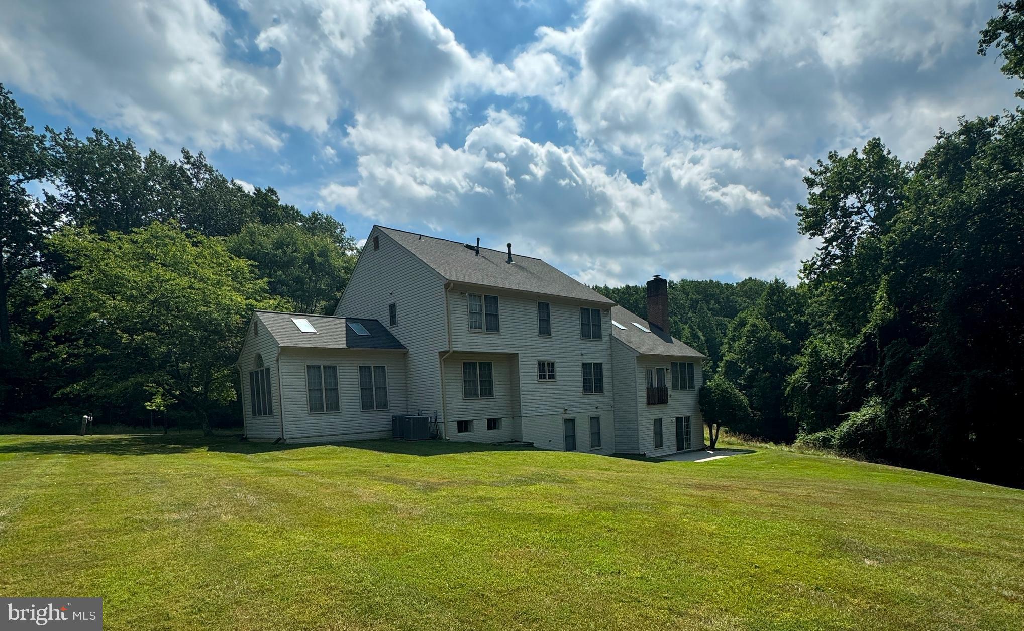 NAPLES MANOR - Residential