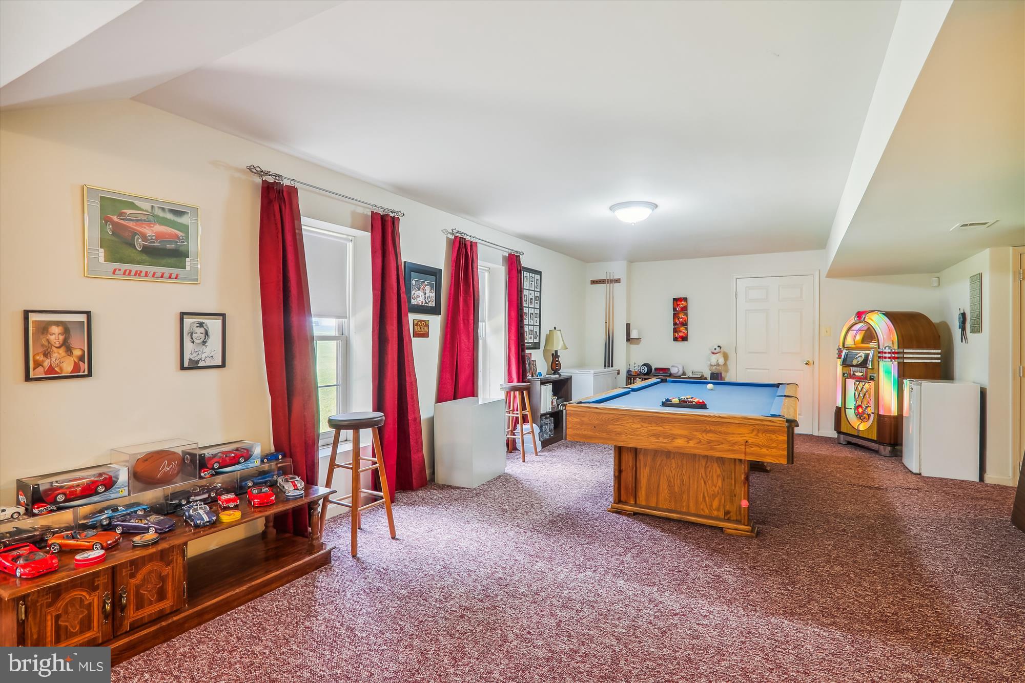 NAPLES MANOR - Residential