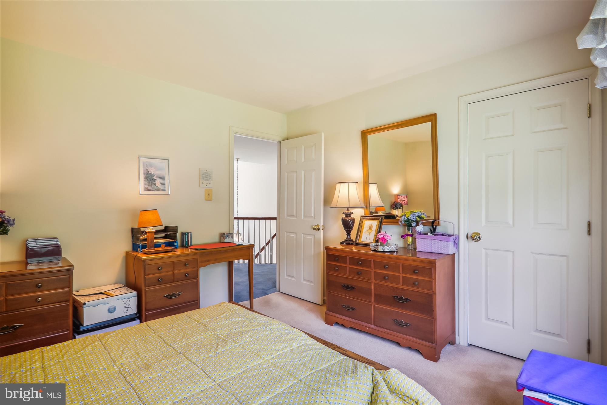 NAPLES MANOR - Residential