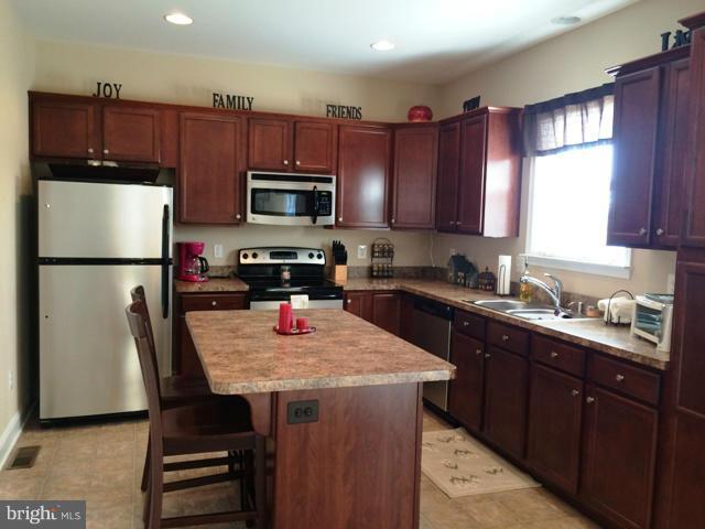 BARBERS QUARTERS - Residential