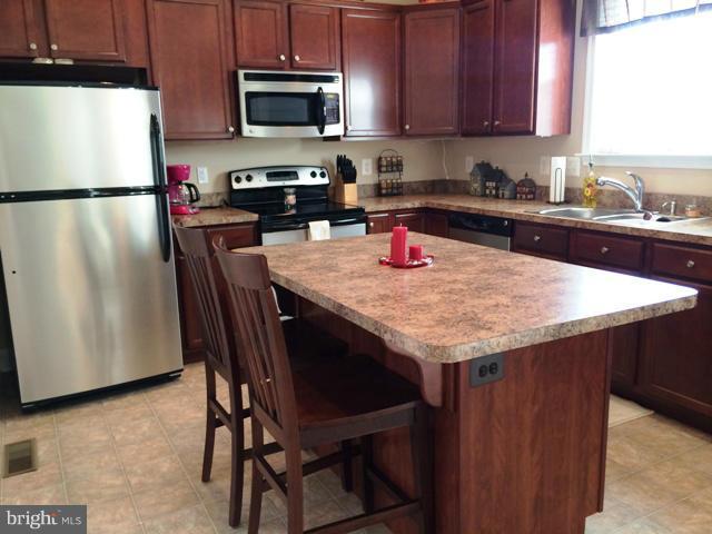 BARBERS QUARTERS - Residential